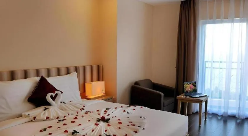 Begonia Nha Trang Hotel 4*,  Vietnam