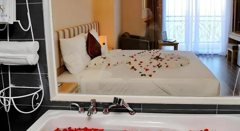 Begonia Nha Trang Hotel 4*,  Vietnam